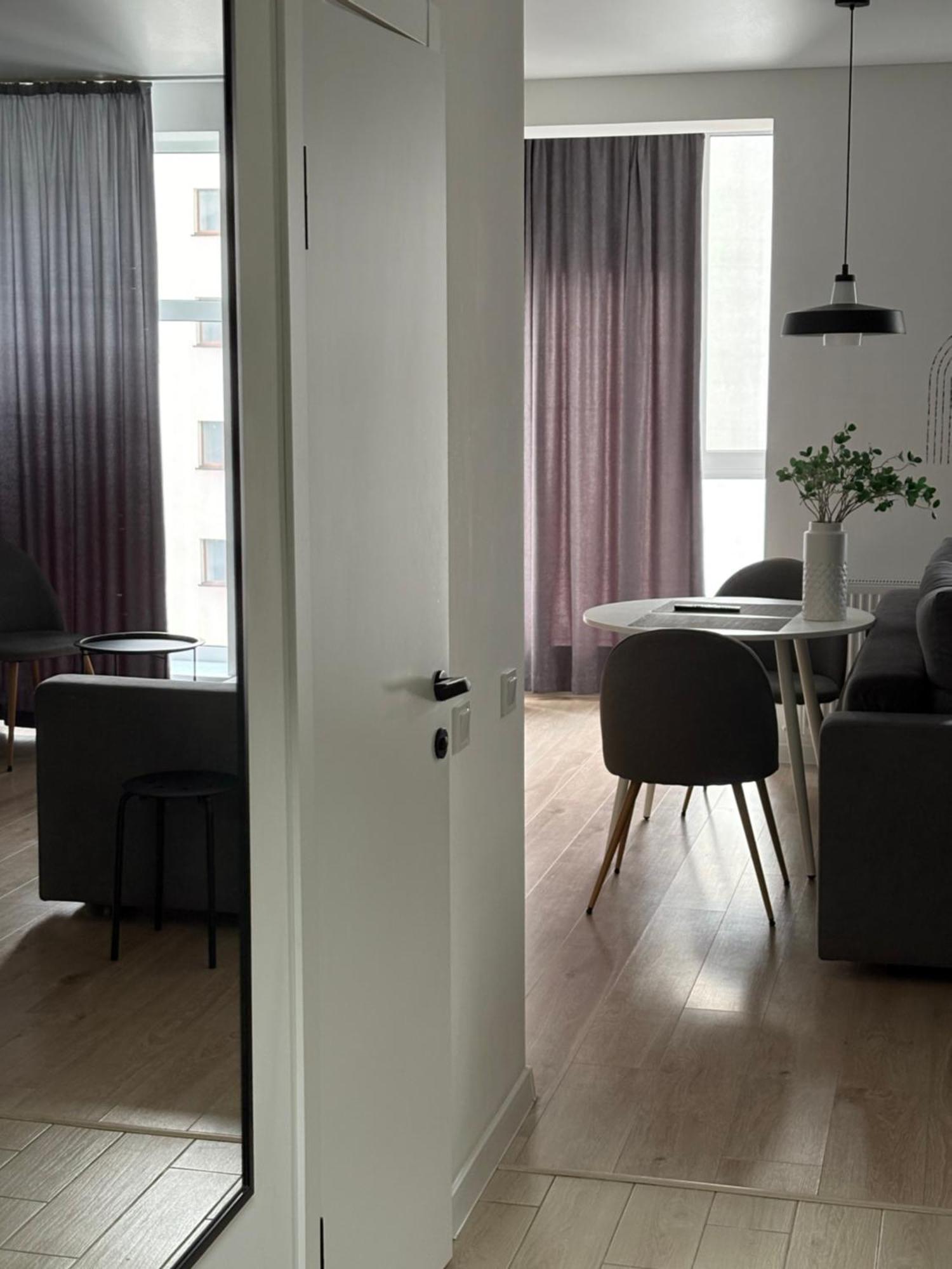 Modern Studio City Center Дуже Тепло! Netflix Khmel'nyts'kyy Ngoại thất bức ảnh